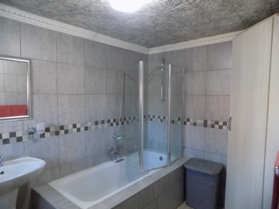 4 Bedroom Property for Sale in Fauna Free State